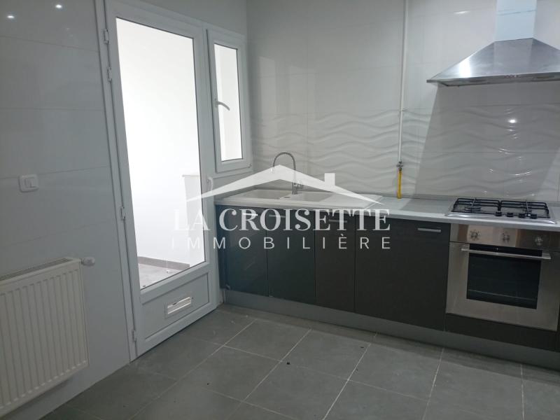 Appartement S+4 avec terrasse aux Berges du Lac 2